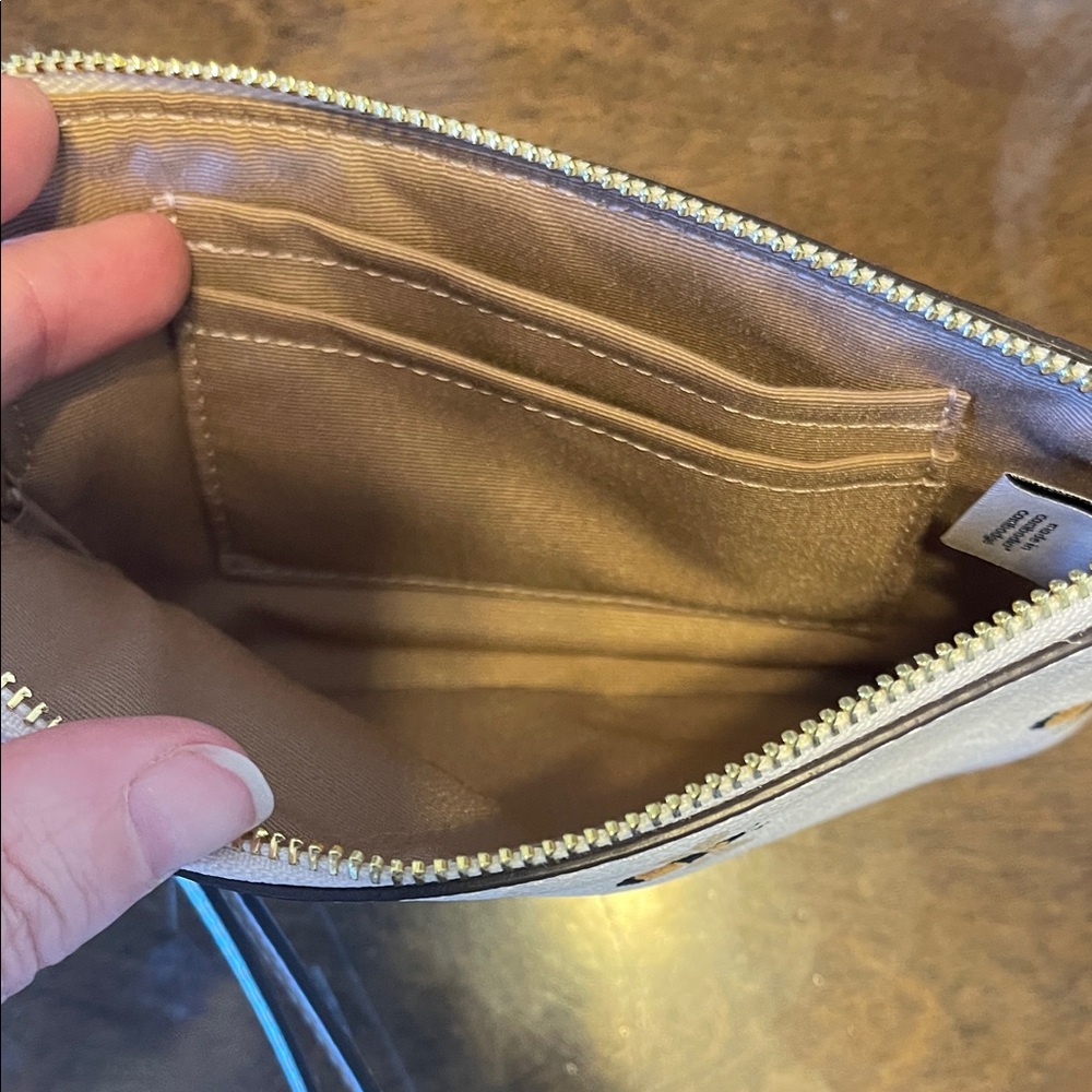 Coach Ivory Wristlet with Bee Design - Picture 3 of 3